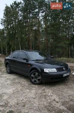 Седан Volkswagen Passat 1998 в Буче