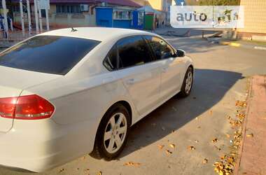 Седан Volkswagen Passat 2012 в Броварах