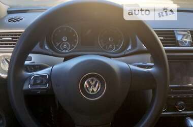 Седан Volkswagen Passat 2012 в Броварах