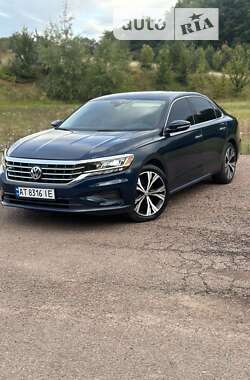 Седан Volkswagen Passat 2021 в Долине