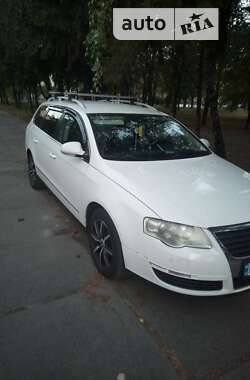 Універсал Volkswagen Passat 2009 в Києві