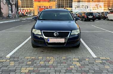 Універсал Volkswagen Passat 2006 в Луцьку