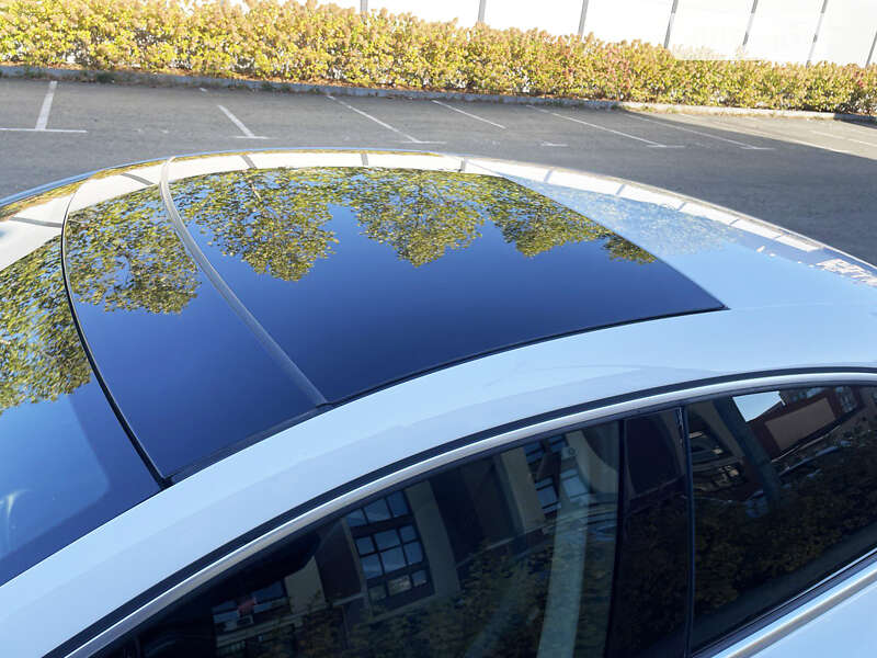 Седан Volkswagen Passat 2011 в Києві