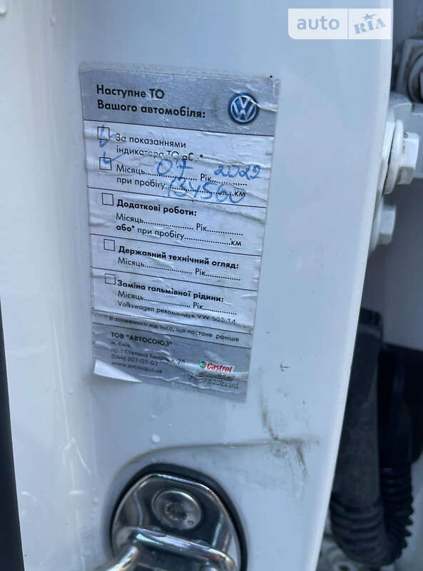 Седан Volkswagen Passat 2011 в Києві