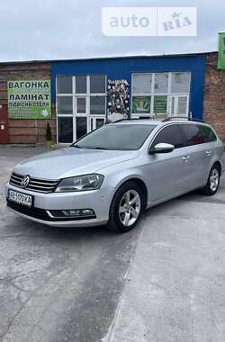 Універсал Volkswagen Passat 2010 в Вінниці