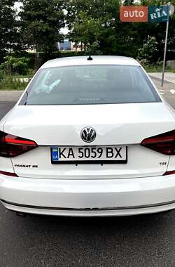 Седан Volkswagen Passat 2016 в 