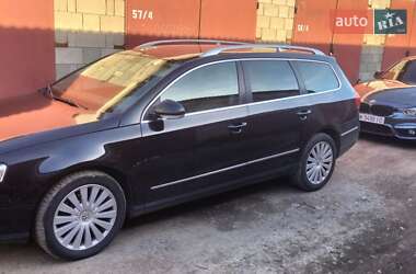 Універсал Volkswagen Passat 2006 в Сарнах