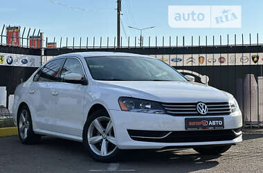 Седан Volkswagen Passat 2012 в Києві