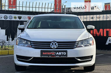 Седан Volkswagen Passat 2012 в Києві