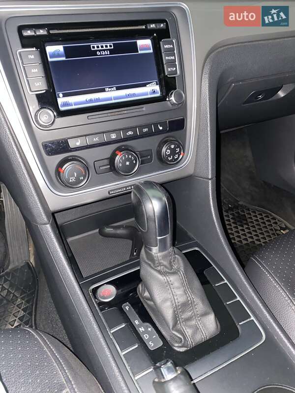 Седан Volkswagen Passat 2015 в Одессе фото 25 Седан Volkswagen Passat 2015 в Одессе