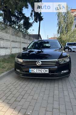 Універсал Volkswagen Passat 2015 в Ковелі