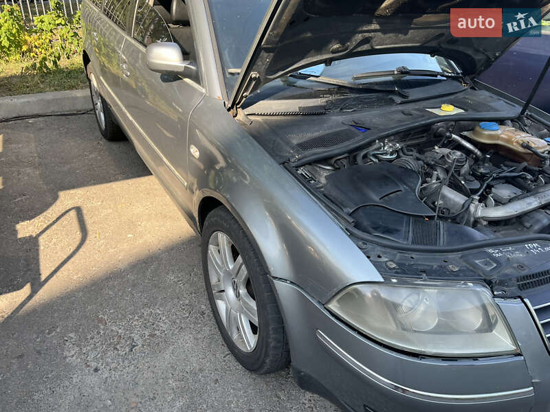 Універсал Volkswagen Passat 2002 в Києві