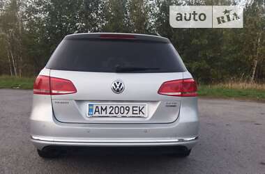 Універсал Volkswagen Passat 2012 в Звягелі