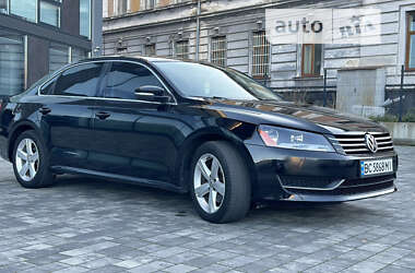 Седан Volkswagen Passat 2013 в Львові