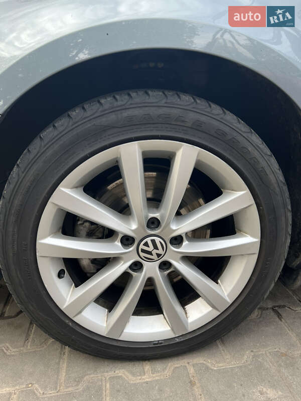 Универсал Volkswagen Passat 2013 в Шостке