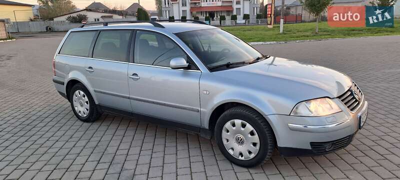 Універсал Volkswagen Passat 2003 в Іршаві