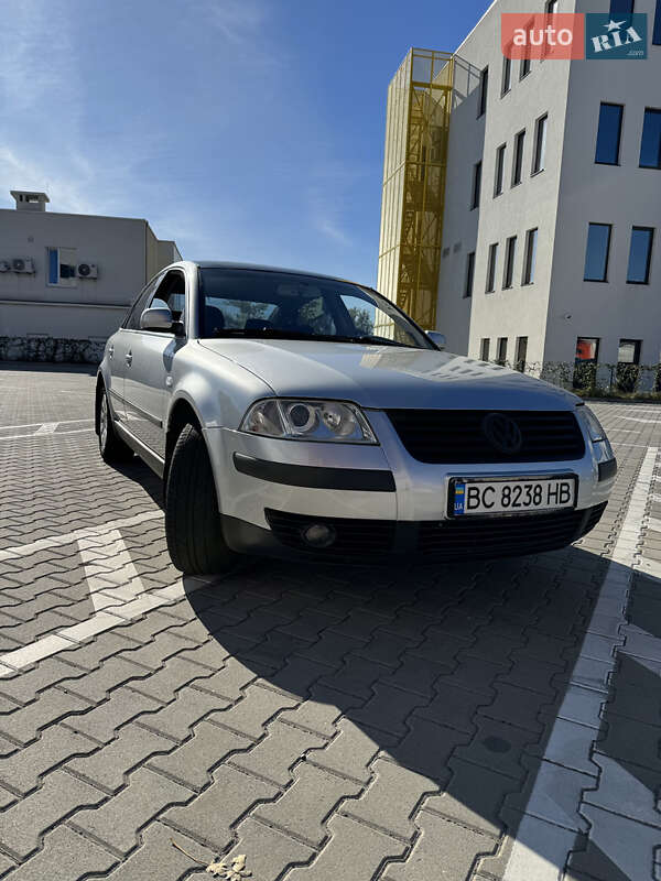 Седан Volkswagen Passat 2001 в Львові