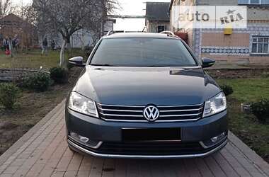 Універсал Volkswagen Passat 2011 в Луцьку