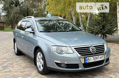 Універсал Volkswagen Passat 2010 в Миргороді