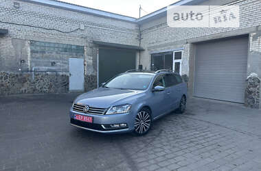 Універсал Volkswagen Passat 2012 в Бродах