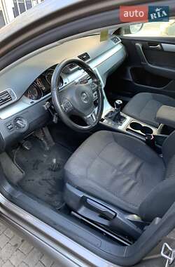 Седан Volkswagen Passat 2011 в 