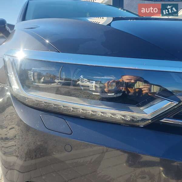 Универсал Volkswagen Passat 2017 в Львове