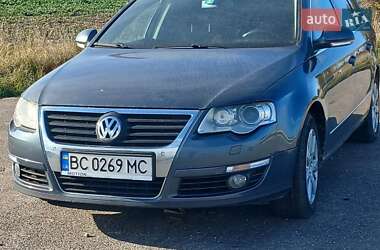 Універсал Volkswagen Passat 2009 в Щирце