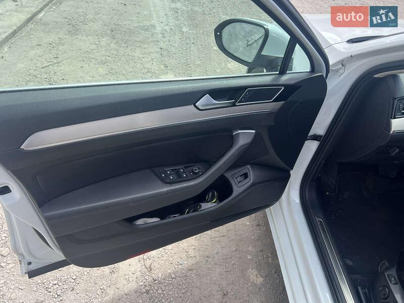 Универсал Volkswagen Passat 2016 в Краматорске