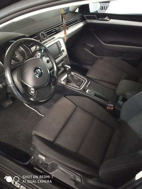 Универсал Volkswagen Passat 2015 в Бурыни