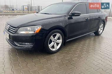 Седан Volkswagen Passat 2011 в Киеве