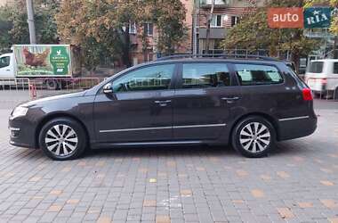 Универсал Volkswagen Passat 2010 в Одессе