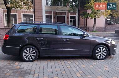 Универсал Volkswagen Passat 2010 в Одессе