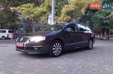 Универсал Volkswagen Passat 2010 в Одессе