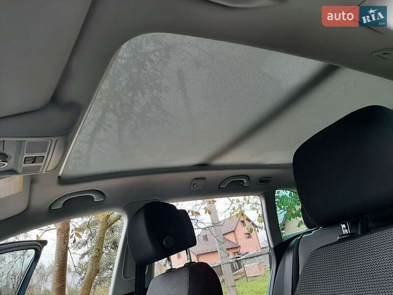 Универсал Volkswagen Passat 2012 в Ивано-Франковске