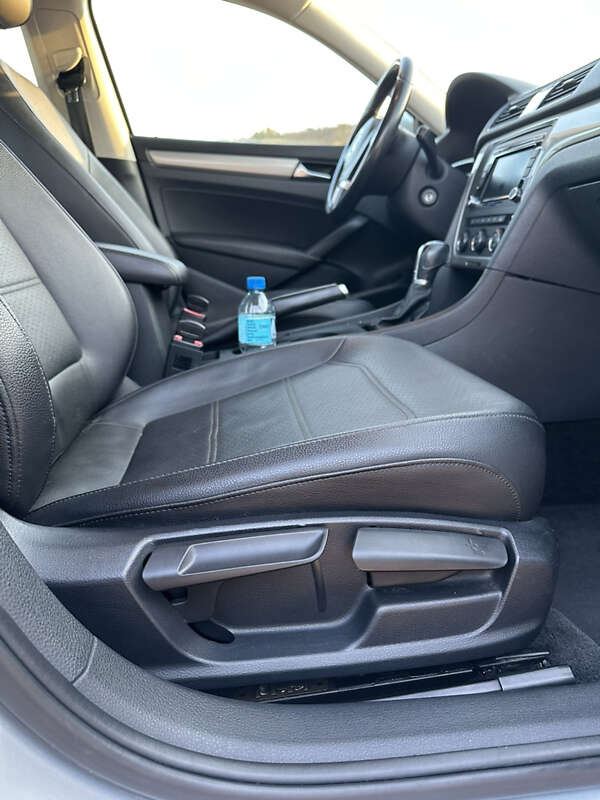 Седан Volkswagen Passat 2014 в Обухові