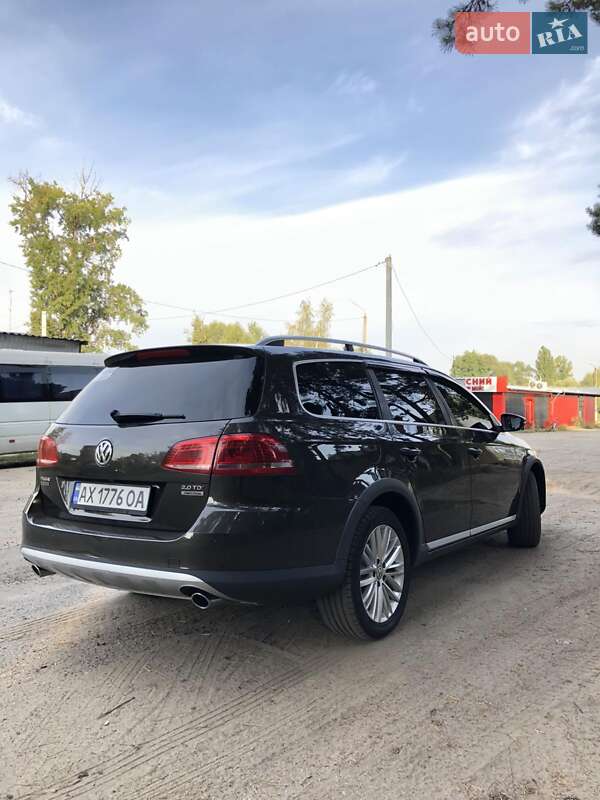 Універсал Volkswagen Passat 2014 в Харкові