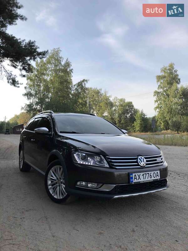 Універсал Volkswagen Passat 2014 в Харкові