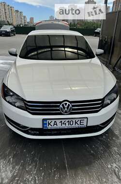 Седан Volkswagen Passat 2014 в Києві