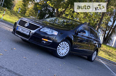 Універсал Volkswagen Passat 2009 в Стрию