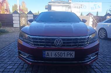 Седан Volkswagen Passat 2018 в Києві