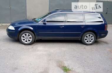 Універсал Volkswagen Passat 2004 в Кам'янці