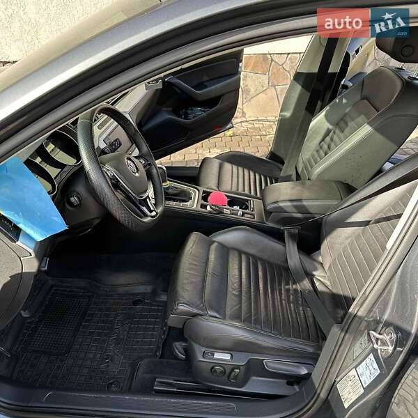 Універсал Volkswagen Passat 2016 в Ужгороді