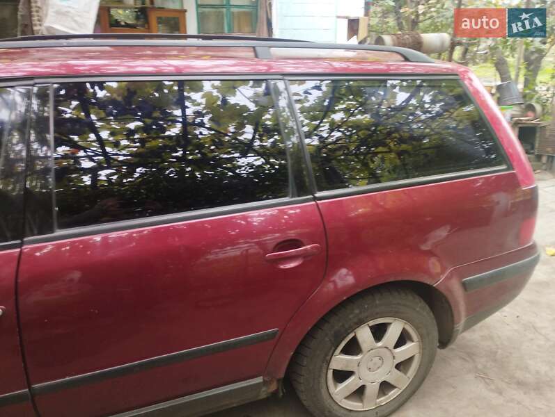 Универсал Volkswagen Passat 1998 в Арбузинке