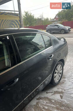 Седан Volkswagen Passat 2008 в 