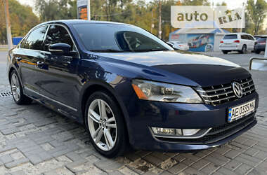 Седан Volkswagen Passat 2013 в Днепре