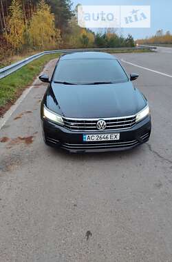 Седан Volkswagen Passat 2017 в Ковелі