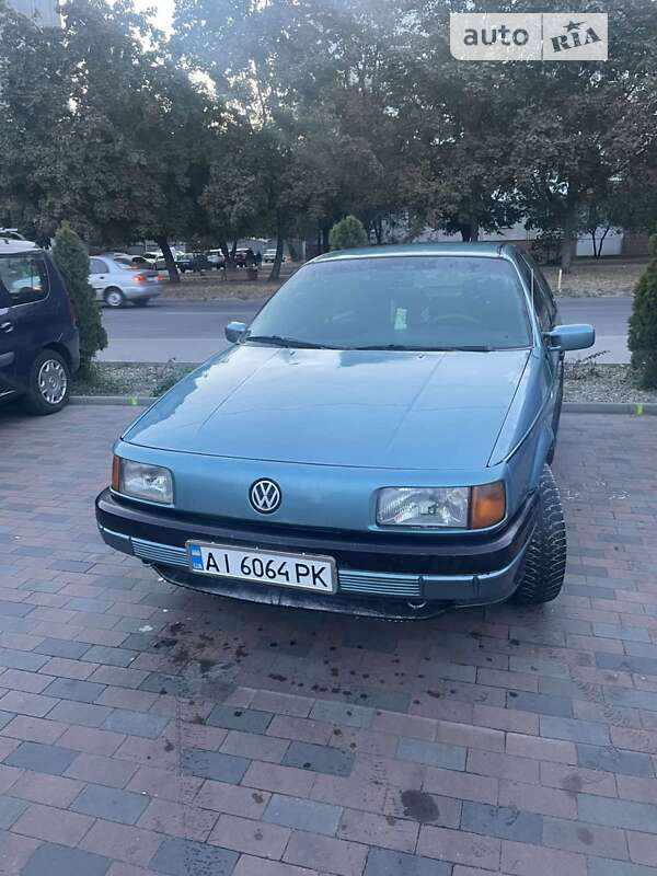 Седан Volkswagen Passat 1989 в Білій Церкві