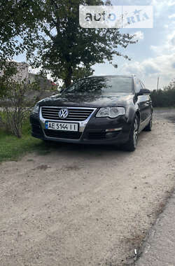 Універсал Volkswagen Passat 2005 в Южному