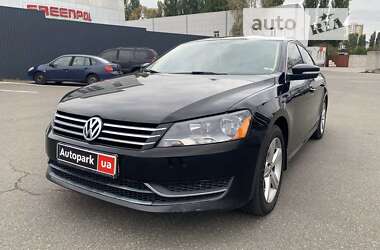 Седан Volkswagen Passat 2012 в Києві