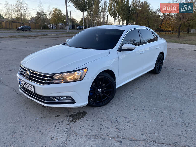 Седан Volkswagen Passat 2017 в Кривом Роге